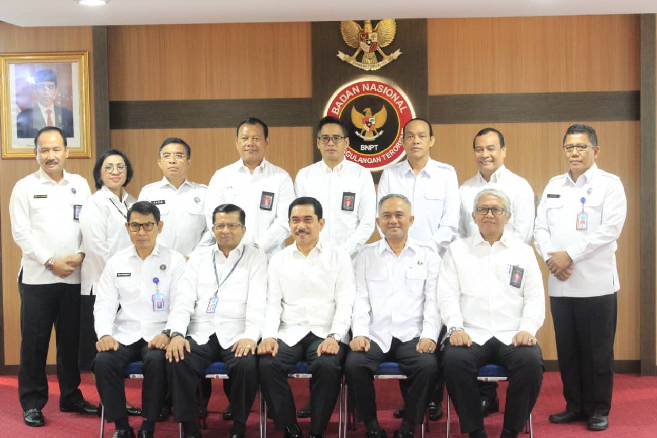 Penandatangan MoU antara BNN RI dengan BNPT Penandatangan MoU antara BNN RI dengan BNPT