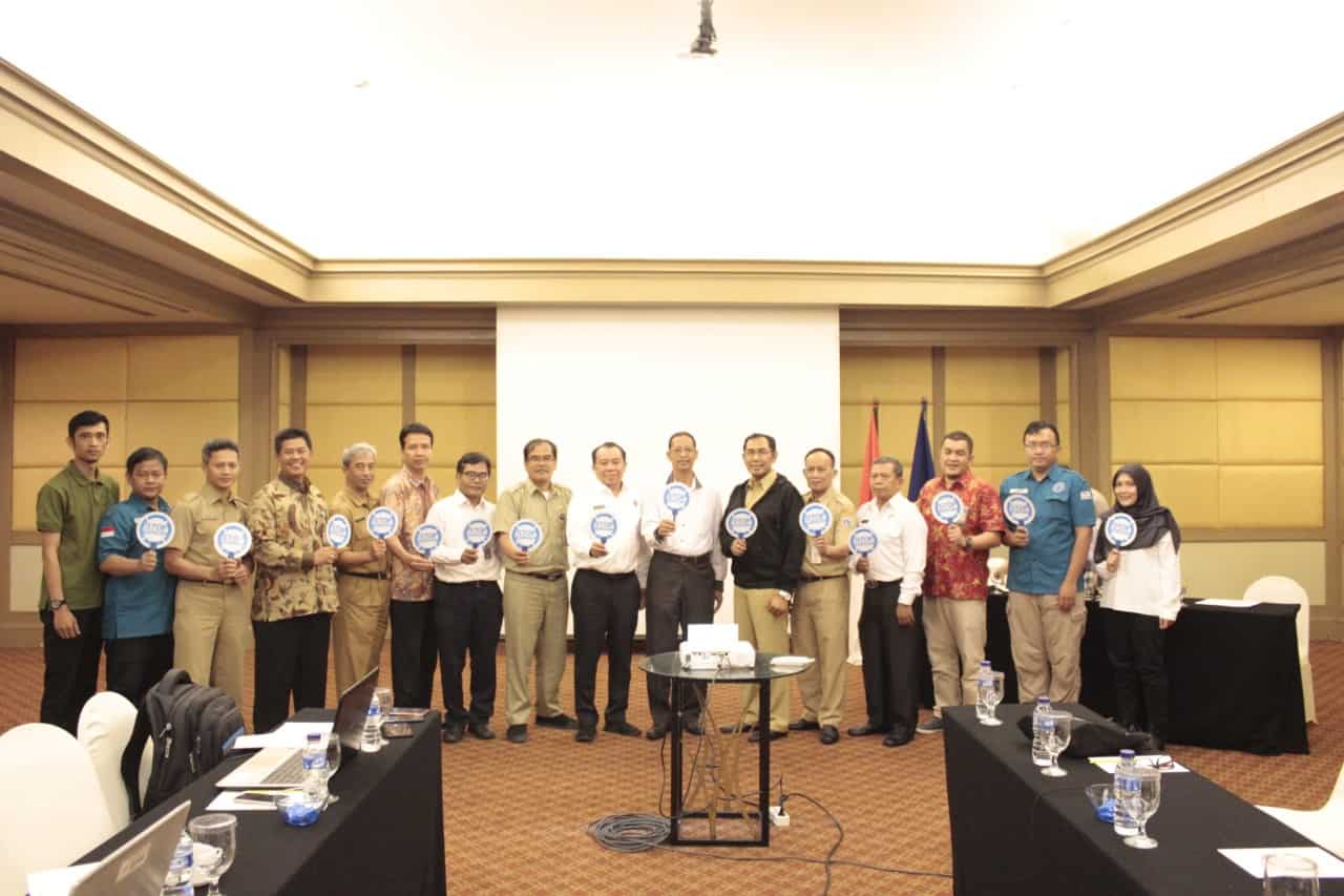 Rapat Kerja Program Pemberdayaan Masyarakat Anti Narkoba di Lingkungan Pendidikan. Rapat Kerja Program Pemberdayaan Masyarakat Anti Narkoba di Lingkungan Pendidikan.
