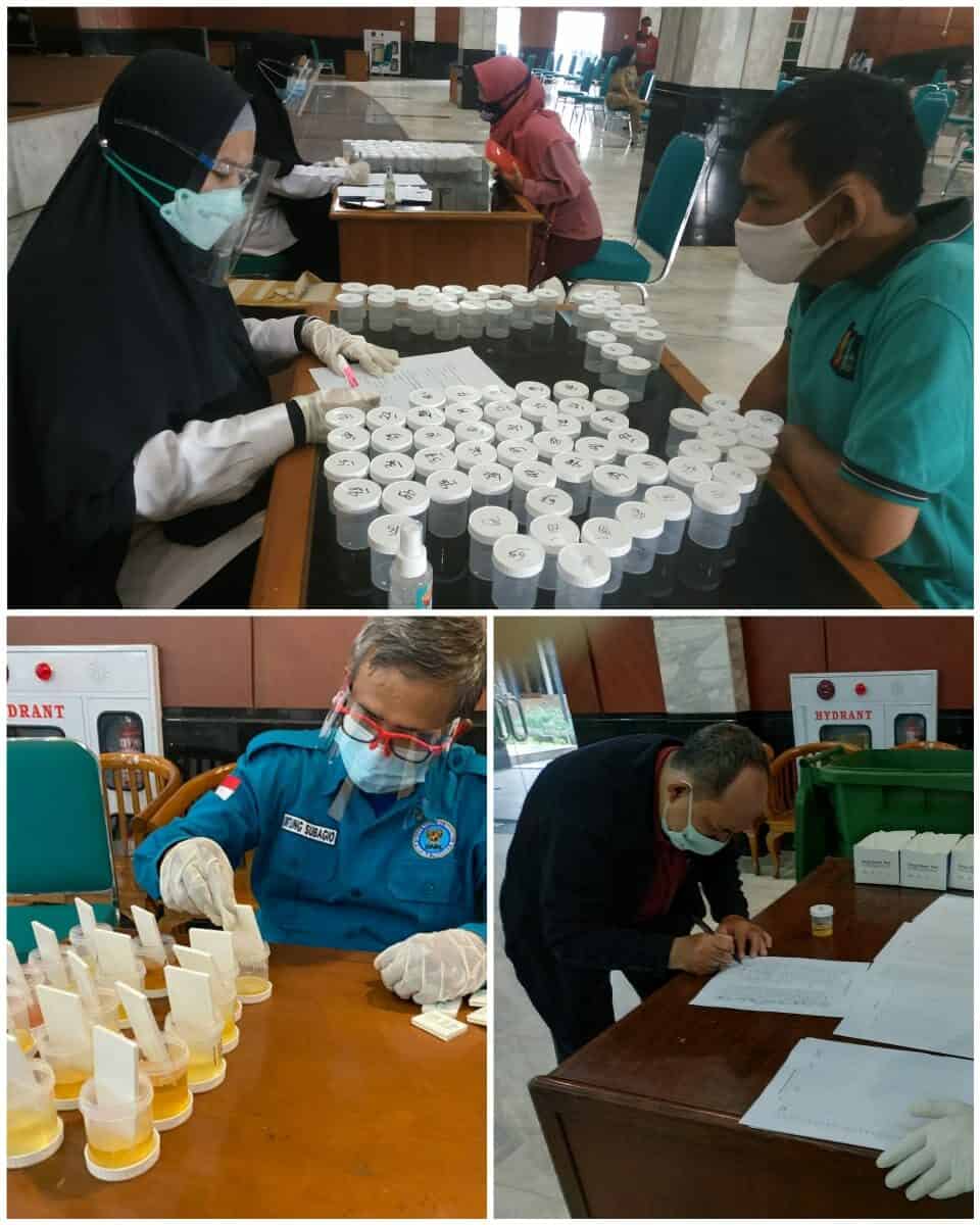 Pemeriksaan Narkotika melalui Tes Urine bagi Calon Anggota FKDM (Forum Kewaspadaan Dini Masyarakat) Kelurahan dan Kecamatan di wilayah Jakarta Timur Pemeriksaan Narkotika melalui Tes Urine bagi Calon Anggota FKDM (Forum Kewaspadaan Dini Masyarakat) Kelurahan dan Kecamatan di wilayah Jakarta Timur