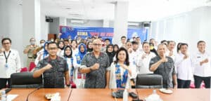 “Gema War on Drugs” Menyanyikan Lagu Mars BNN RI secara Hibrid yang berasal 34 Provinsi