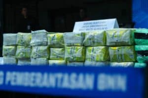 BNN RI MUSNAHKAN 42,6 KG NARKOTIKA, SELAMATKAN LEBIH 84 RIBU JIWA BNN RI MUSNAHKAN 42,6 KG NARKOTIKA, SELAMATKAN LEBIH 84 RIBU JIWA