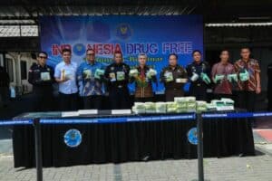 BNN RI MUSNAHKAN 42,6 KG NARKOTIKA, SELAMATKAN LEBIH 84 RIBU JIWA BNN RI MUSNAHKAN 42,6 KG NARKOTIKA, SELAMATKAN LEBIH 84 RIBU JIWA