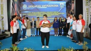 DEKLARASI ANTINARKOBA MASYARAKAT KAWASAN RAWAN: KATONG SAMUA BASUDARA