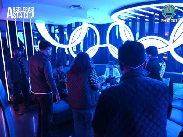 PATROLI PENEGAKAN DAN PENGAWASAN TEMPAT HIBURAN MALAM DI DKI JAKARTA UNTUK MENDUKUNG ASTA CITA PRESIDEN DAN WAKIL PRESIDEN RI PATROLI PENEGAKAN DAN PENGAWASAN TEMPAT HIBURAN MALAM DI DKI JAKARTA UNTUK MENDUKUNG ASTA CITA PRESIDEN DAN WAKIL PRESIDEN RI