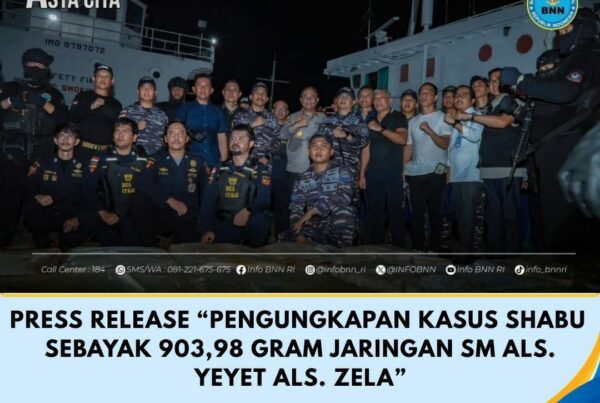 KEPALA BNN RI TINJAU KAPAL MT SEA DRAGON YANG MENGANGKUT NARKOTIKA JENIS SABU TEMPLATE POST MEDSOS BNNP DKI 1 1
