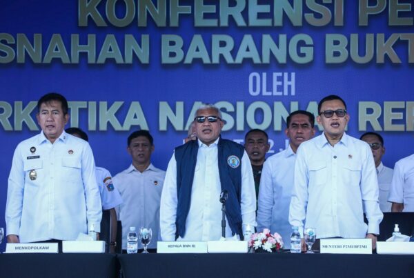MUSNAHKAN NARKOTIKA DI KP. BONCOS, BNN NYATAKAN PERANG TERBUKA TERHADAP NARKOBA MUSNAHKAN NARKOTIKA DI KP. BONCOS, BNN NYATAKAN PERANG TERBUKA TERHADAP NARKOBA